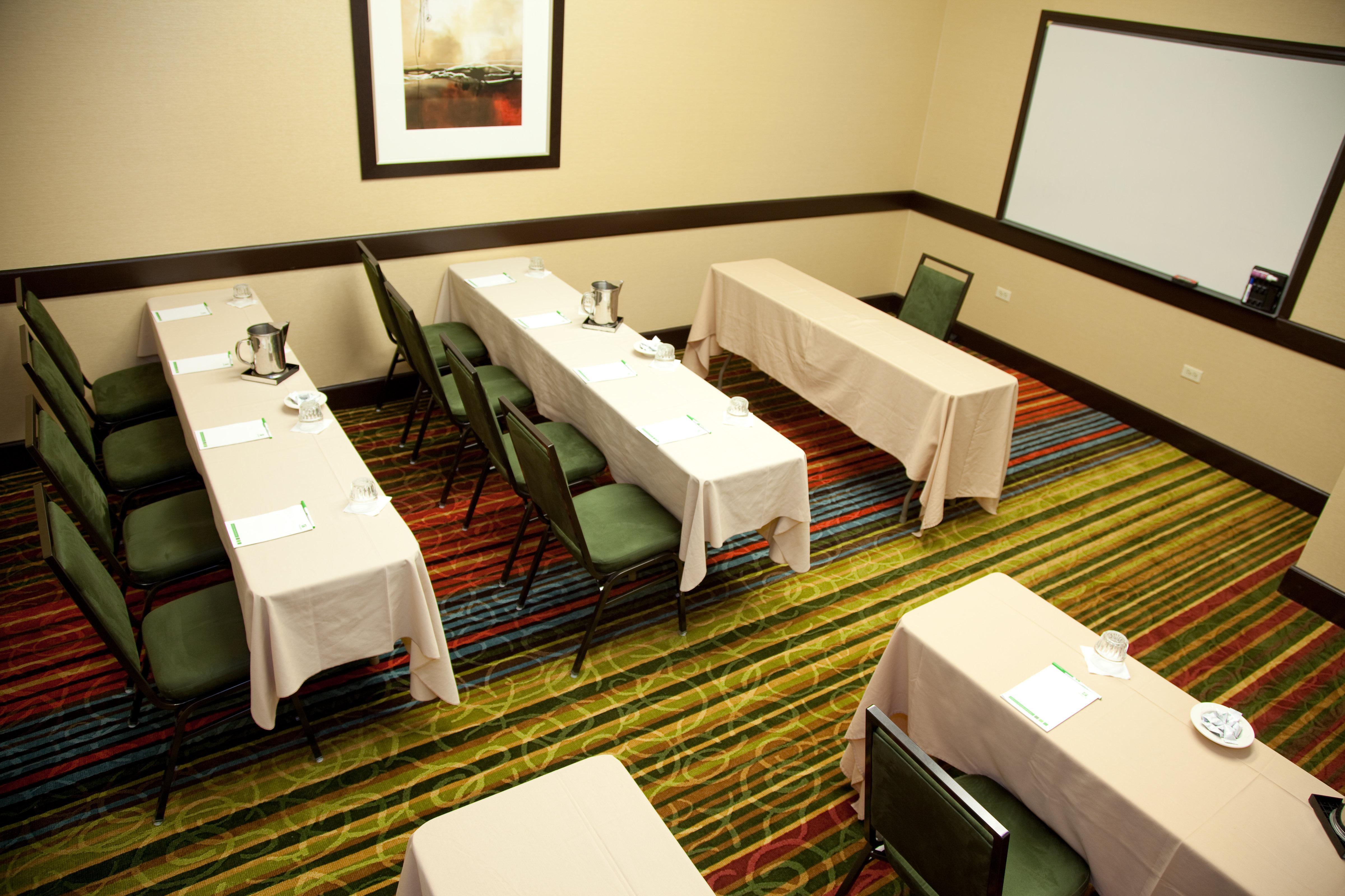 Holiday Inn Hotel & Suites Chicago Northwest - Elgin By Ihg Extérieur photo