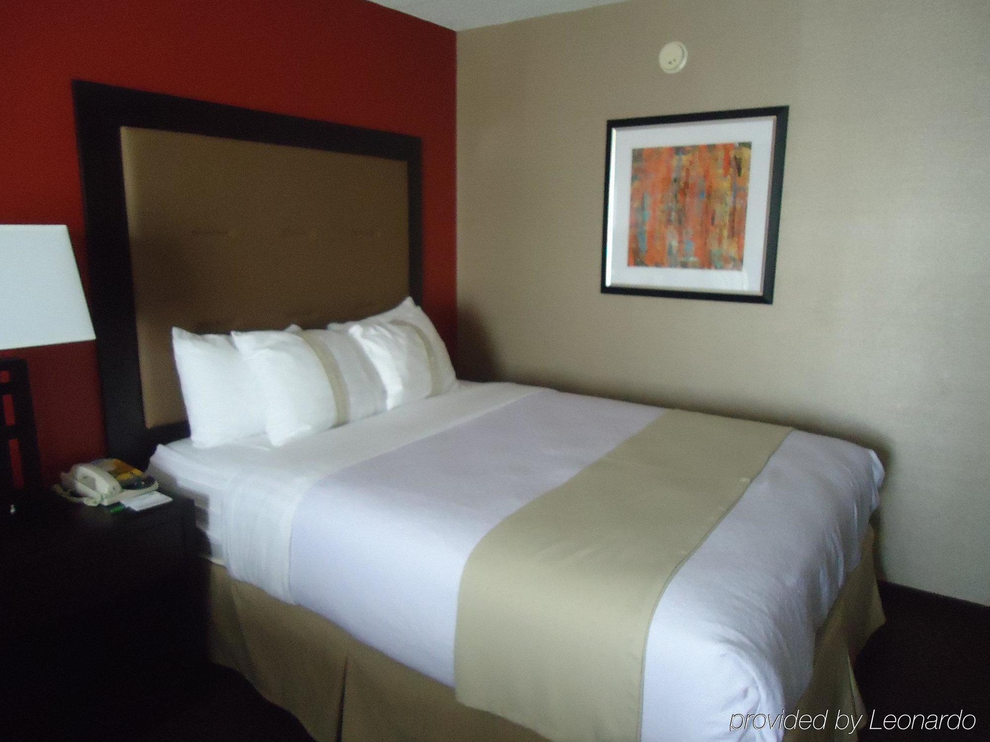 Holiday Inn Hotel & Suites Chicago Northwest - Elgin By Ihg Chambre photo