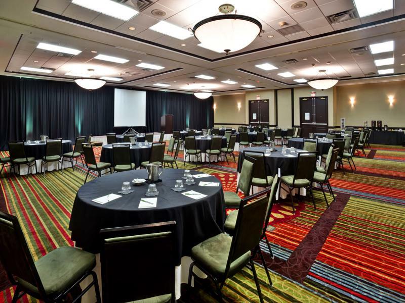 Holiday Inn Hotel & Suites Chicago Northwest - Elgin By Ihg Extérieur photo